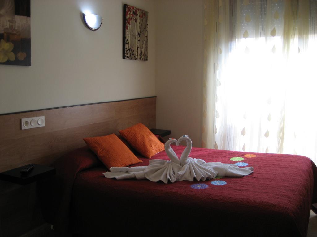 Hostal Huespedes Toledo Μαδρίτη Δωμάτιο φωτογραφία