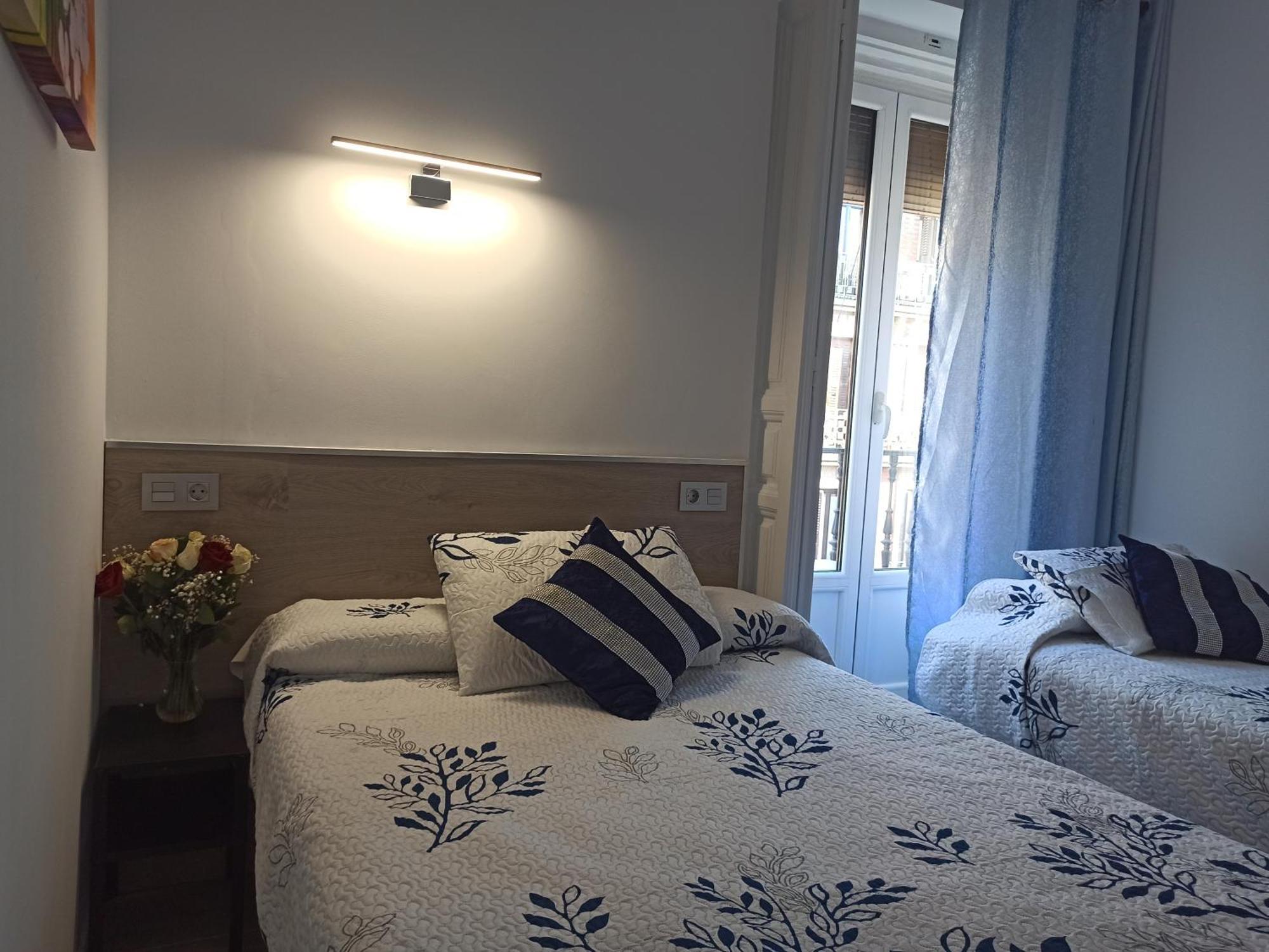 Hostal Huespedes Toledo Μαδρίτη Εξωτερικό φωτογραφία