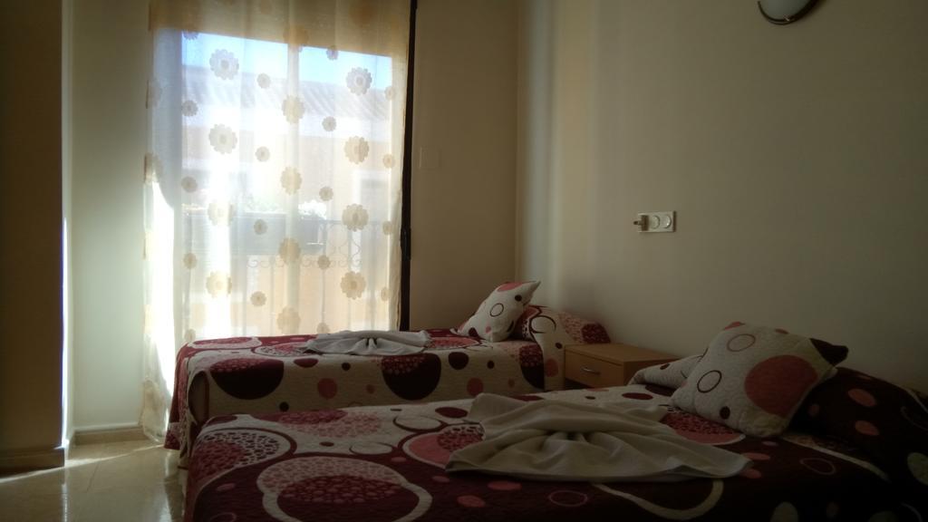 Hostal Huespedes Toledo Μαδρίτη Εξωτερικό φωτογραφία